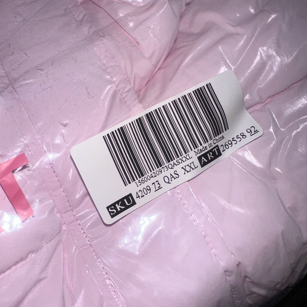 Pink High shine marshmallow Puffer Vest by pink Victoria’s Secret xxl nwt! - Picture 9 of 9